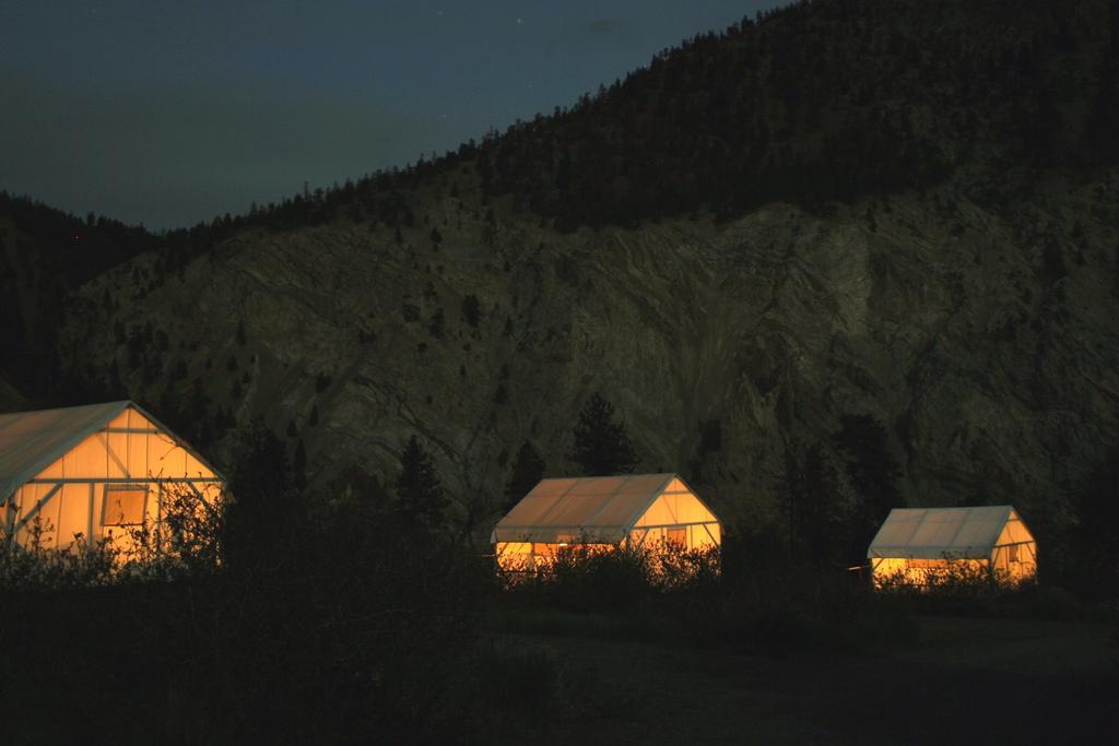 Kumsheen Rafting Resort Lytton Zewnętrze zdjęcie