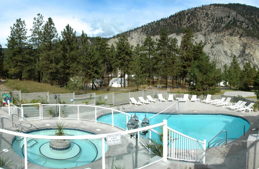 Kumsheen Rafting Resort Lytton Zewnętrze zdjęcie